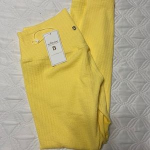 NWT Buffbunny Legging